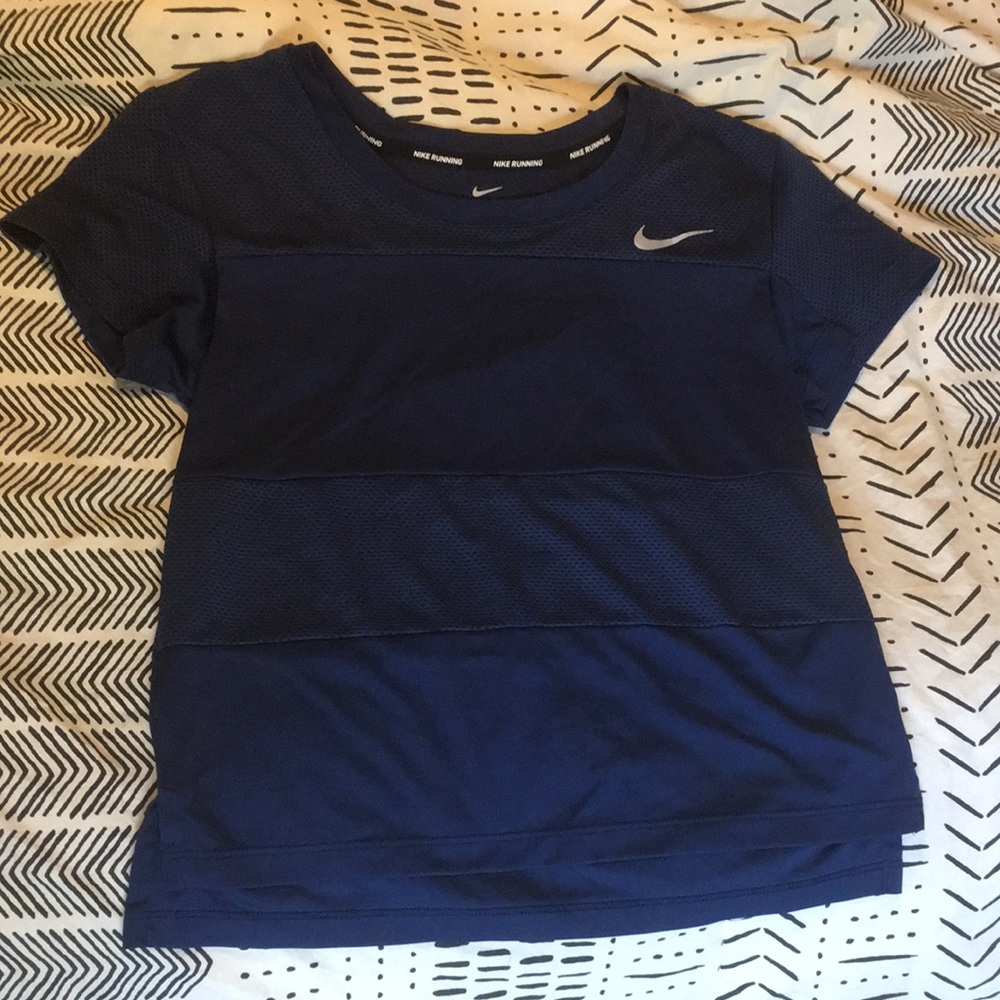 Nike Cropped Running Shirt